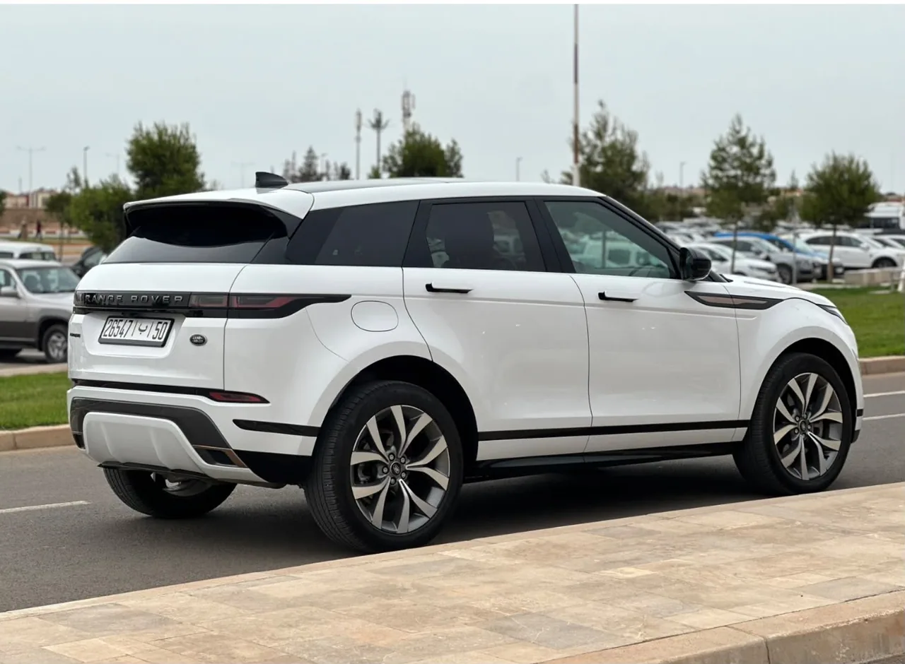Range Rover Evoque rear three-quarter view